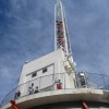 Lignande Space Shot, bare langt oppfor bakken
